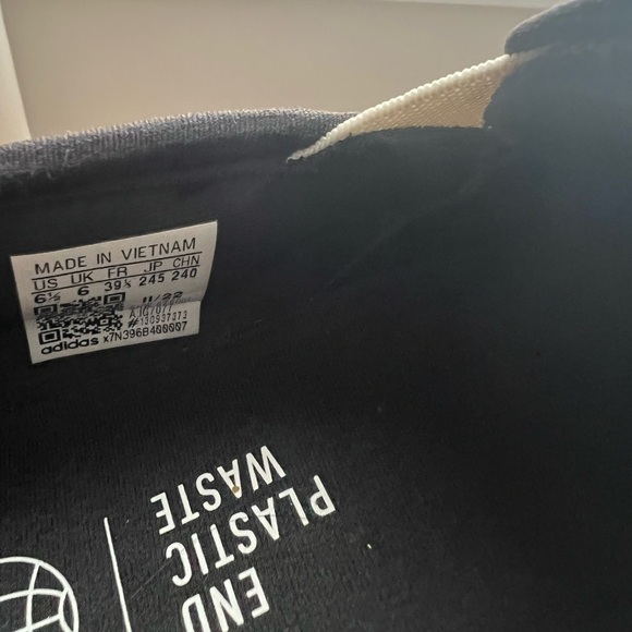 Addidas by Stella McCartney Slipon sneaker in great condition, sold out online - Picture 13 of 14